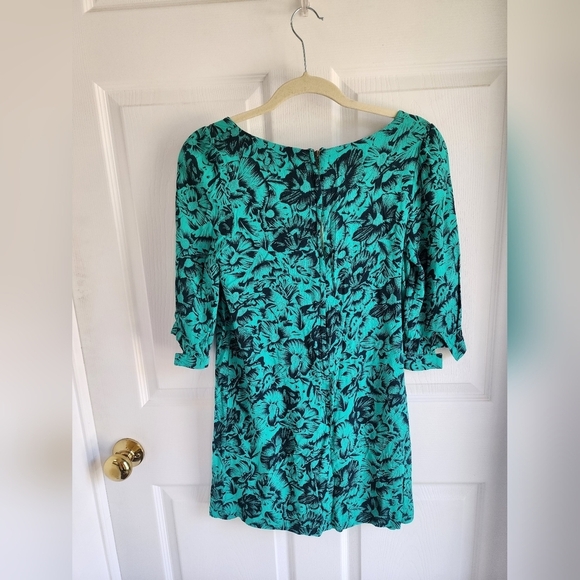 Maeve Anthropologie Loose Fit Mini Dress in Green and Black Floral Print Sz 2 - Picture 2 of 6